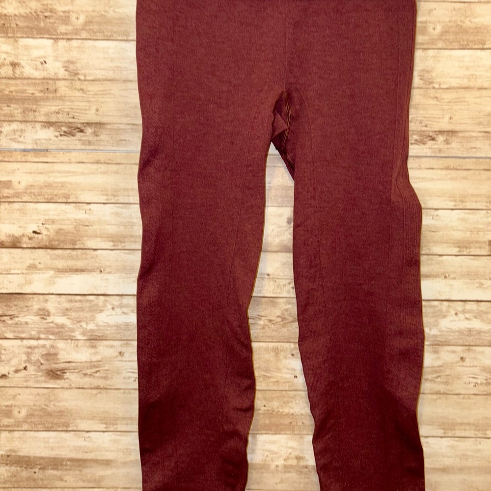 Lululemon Ebb to Street leggings. Burgundy. Excellent condition. M